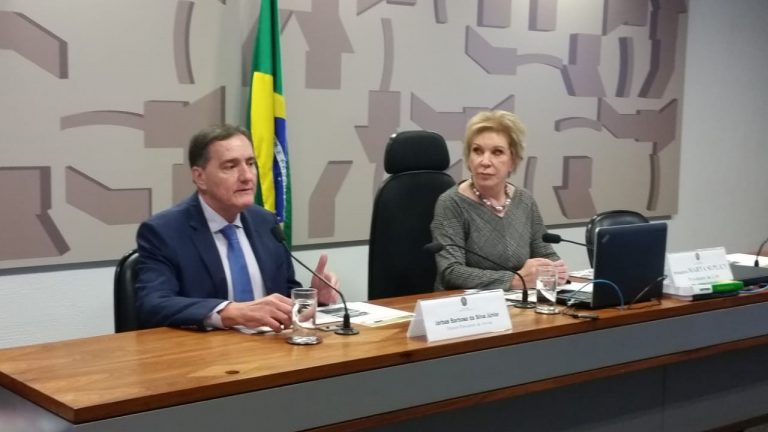 Jarbas apresenta Relatório de Atividades
