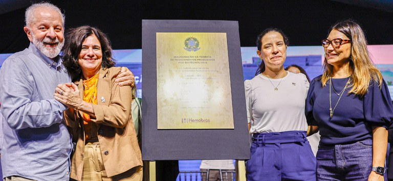 “Podemos ter um polo industrial de saúde para competir com qualquer país”, diz Lula na inauguração de fábrica de recombinantes