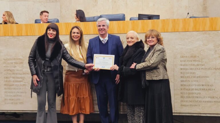 Dirigente da CBDL é agraciado com Prêmio ABIME Saúde 2024