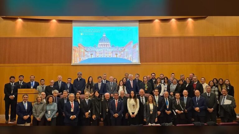 No Vaticano, Instituto Ética Saúde mostra ações pelo uso seguro e ético da Inteligência Artificial na saúde