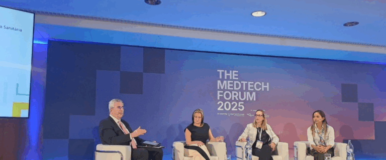 CBDL integra delegação brasileira no MedTech Forum 2025 e presidente executivo media painel sobre Brasil
