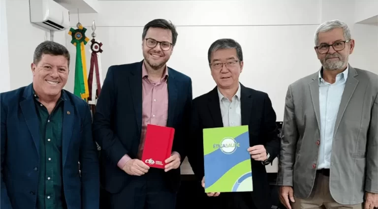 Instituto Ética Saúde e Conselho Federal de Odontologia firmam acordo de cooperação