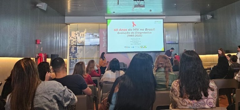 Ministério da Saúde dialoga sobre diagnóstico e monitoramento do cuidado de PVHA