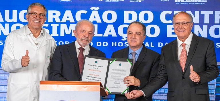 Em São Paulo (SP), Lula e Padilha anunciam R$ 50 milhões para fortalecer atendimento no Incor e ampliar serviços de telessaúde