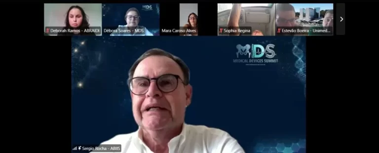 ABRAIDI destaca relevância do setor de dispositivos médicos em evento de enfermeiros auditores