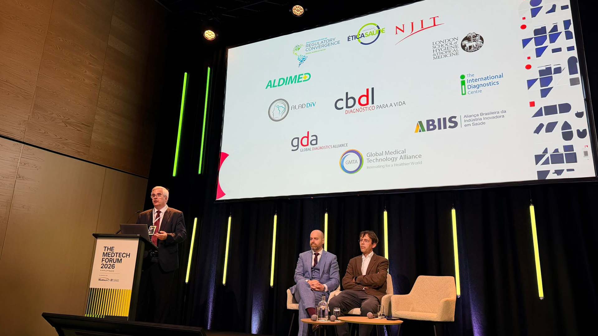 ABIIS participa da MedTech Forum e reforça presença brasileira nas discussões globais sobre saúde e inovação