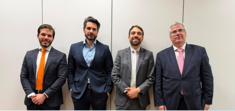 CBDL se reúne com MDIC para tratar de temas como LETEC