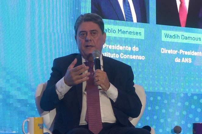 Diretor-presidente da ANS participa de debate sobre o futuro da saúde pública e privada no Brasil